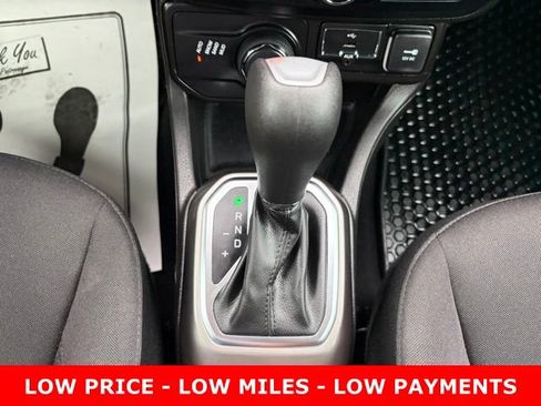 Used 2022 Jeep Renegade Sport w/ Sport Appearance Group AWD/4WD image 24