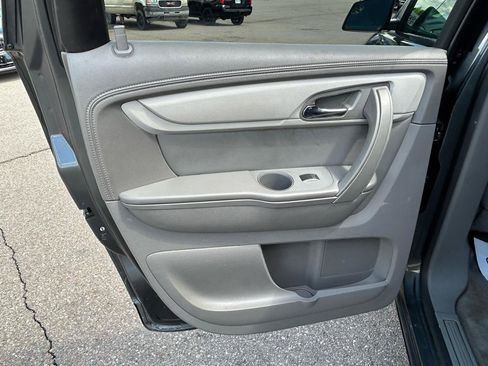 Used 2013 Chevrolet Traverse LS FWD image 14