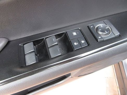 Used 2022 Lexus UX 200 w/ Accessory Package (Z1) FWD image 10
