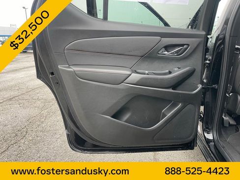 Used 2023 Chevrolet Traverse RS image 20