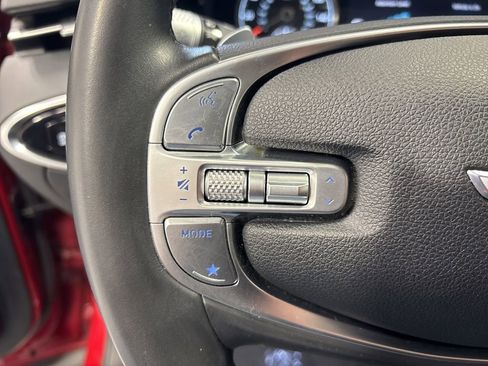 Used 2025 Genesis GV70 2.5T AWD/4WD image 13