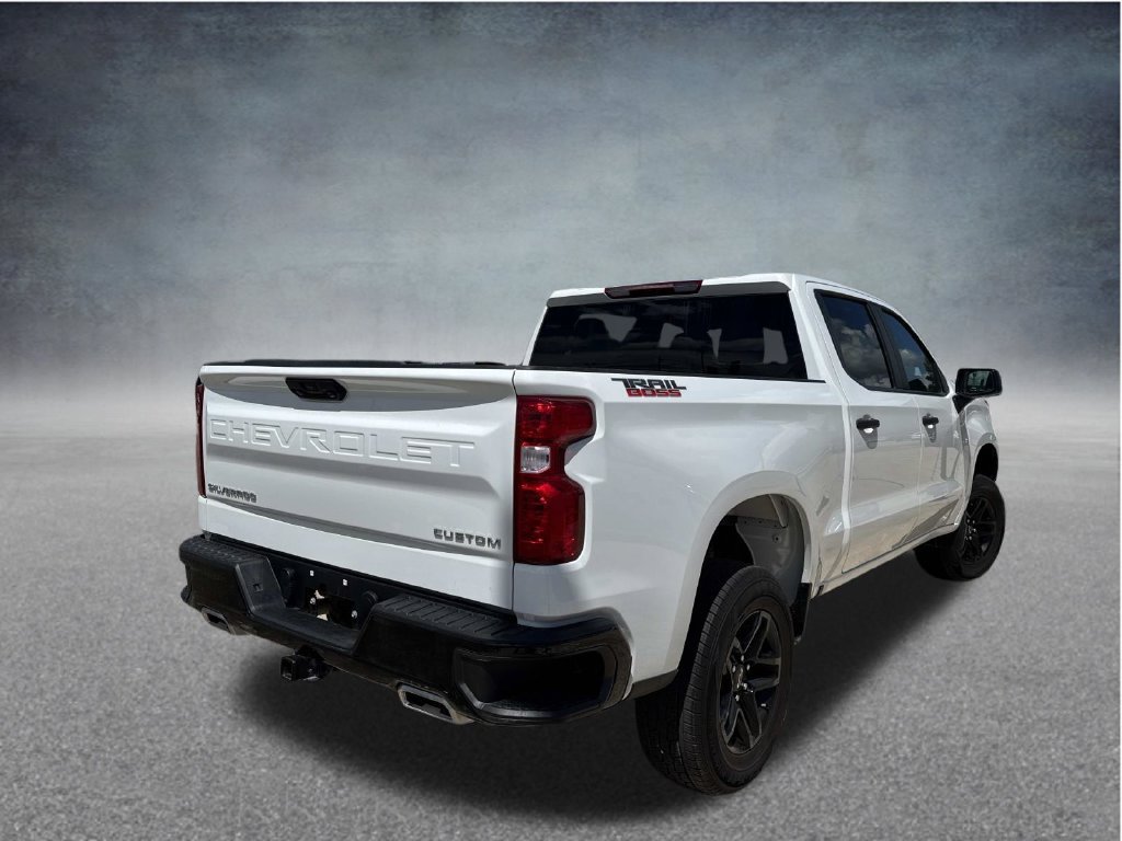 Used 2025 Chevrolet Silverado 1500 Custom Trail Boss AWD/4WD image 7