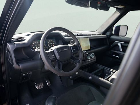 Used 2022 Land Rover Defender 110 V8 AWD/4WD image 22