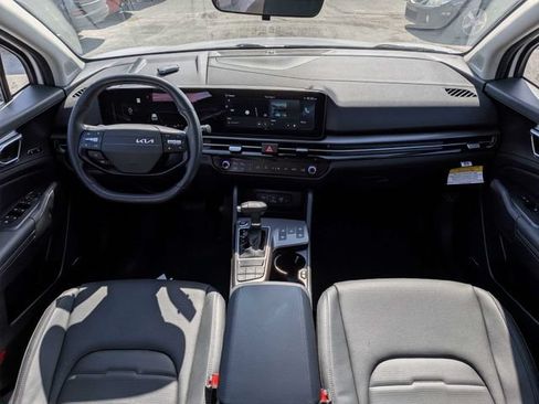 Used 2026 Kia Sportage SX FWD image 15
