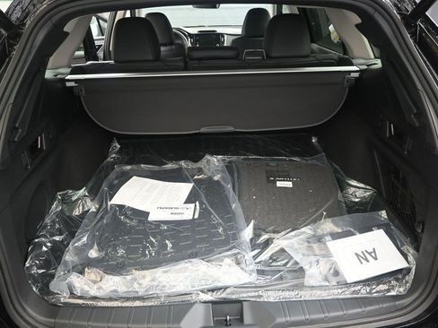 Used 2025 Subaru Outback Limited image 17