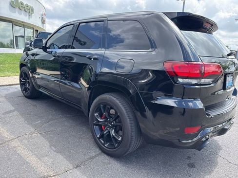 Used 2021 Jeep Grand Cherokee SRT w/ Trailer Tow Group IV AWD/4WD image 30