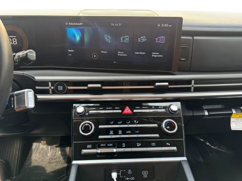 Used 2025 Hyundai Santa Fe SE w/ Tow & Go Package FWD image 20