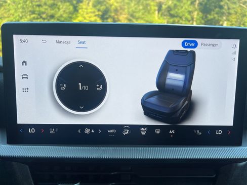 Used 2025 Ford Explorer Platinum w/ LUX Leather Package image 36