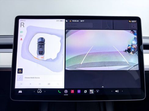 Used 2022 Tesla Model Y Performance AWD/4WD image 5