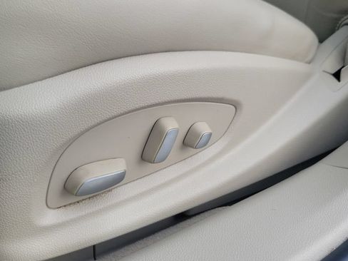 Used 2017 Cadillac XTS Premium Luxury FWD image 19