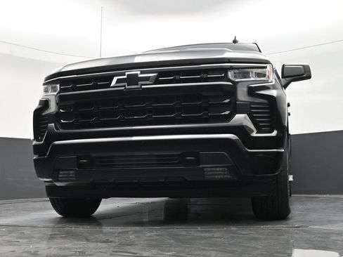 Used 2023 Chevrolet Silverado 1500 RST RWD image 27
