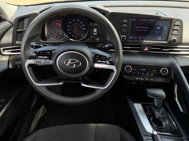 Used 2021 Hyundai Elantra SEL FWD image 10