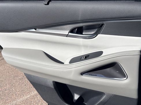 New 2026 INFINITI QX60 Luxe image 24