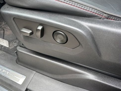 Used 2022 Chevrolet Tahoe RST w/ Sport Performance Package image 12