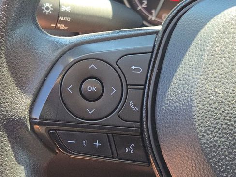 Used 2024 Toyota RAV4 XLE FWD image 29