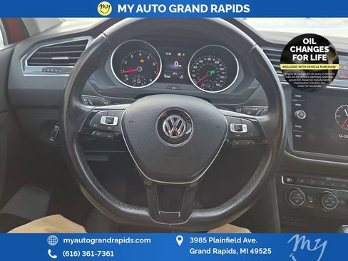 Used 2019 Volkswagen Tiguan SEL image 14