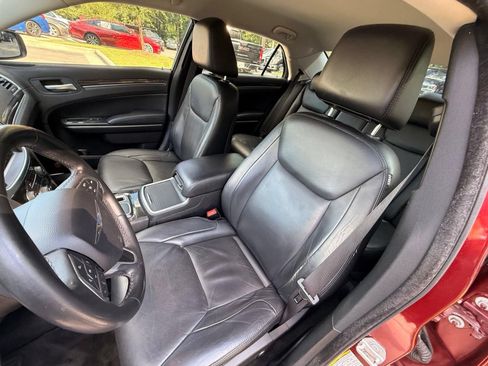 Used 2015 Chrysler 300 Limited w/ 300 Premium Group RWD image 47