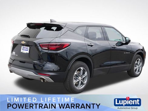 Used 2025 Chevrolet Blazer LT AWD/4WD image 4