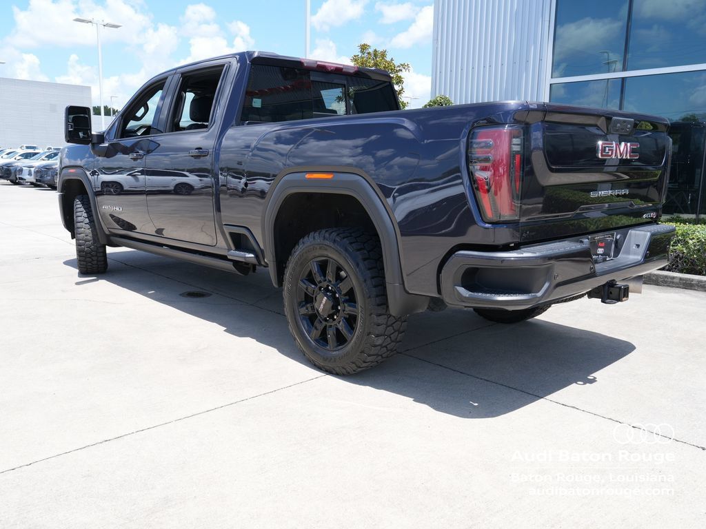 Used 2024 GMC Sierra 2500 AT4 w/ AT4 Premium Plus Package AWD/4WD image 3
