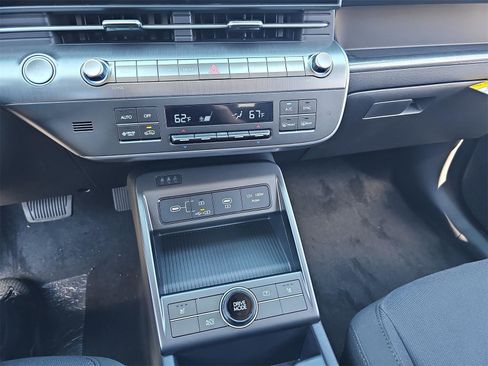 New 2025 Hyundai Kona SEL image 24