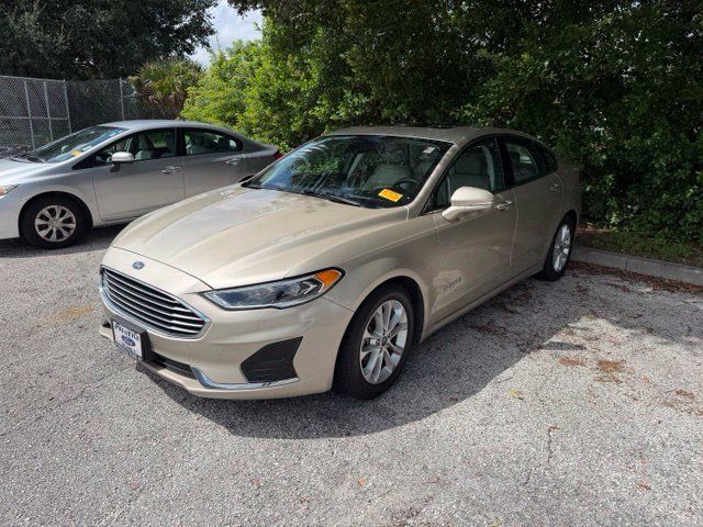 Used 2019 Ford Fusion SEL FWD image 6