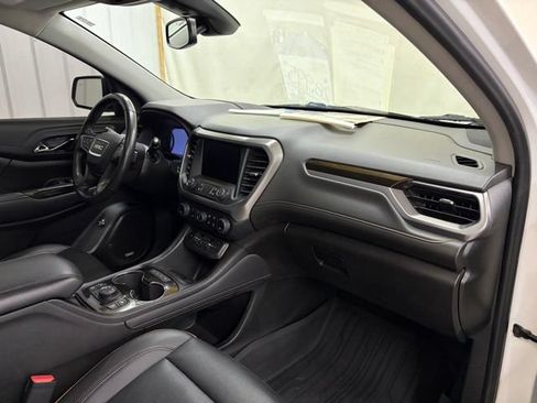 Used 2022 GMC Acadia AT4 w/ GMC Pro Grade Package AWD/4WD image 37