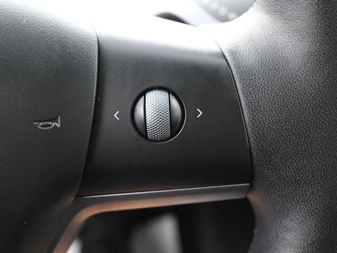 Used 2023 Tesla Model 3 Standard Range RWD image 19