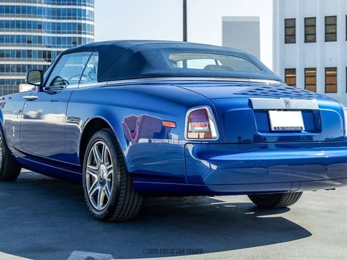 Used 2010 Rolls-Royce Phantom Drophead Coupe RWD image 16