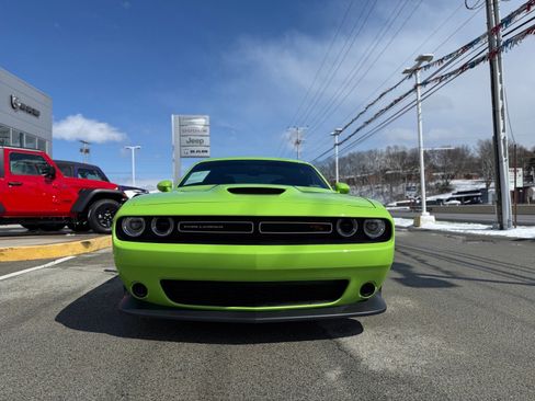 Used 2023 Dodge Challenger R/T image 2
