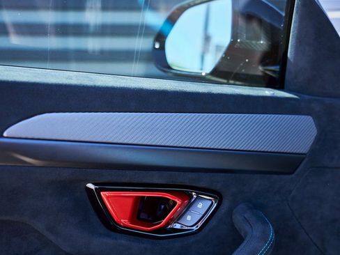 Used 2024 Lamborghini Urus Performante image 42