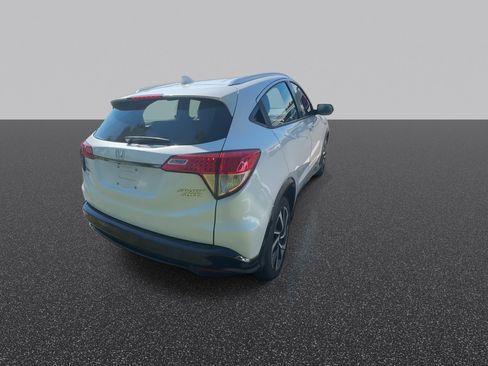 Used 2020 Honda HR-V Sport image 9