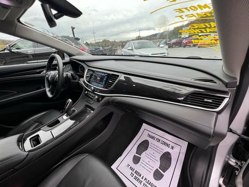 Used 2017 Buick LaCrosse Essence image 26
