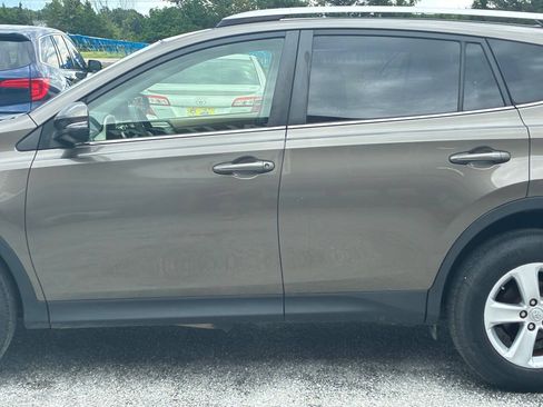 Used 2013 Toyota RAV4 XLE AWD/4WD image 12