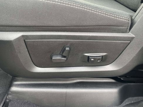 Used 2025 RAM 2500 Big Horn image 13