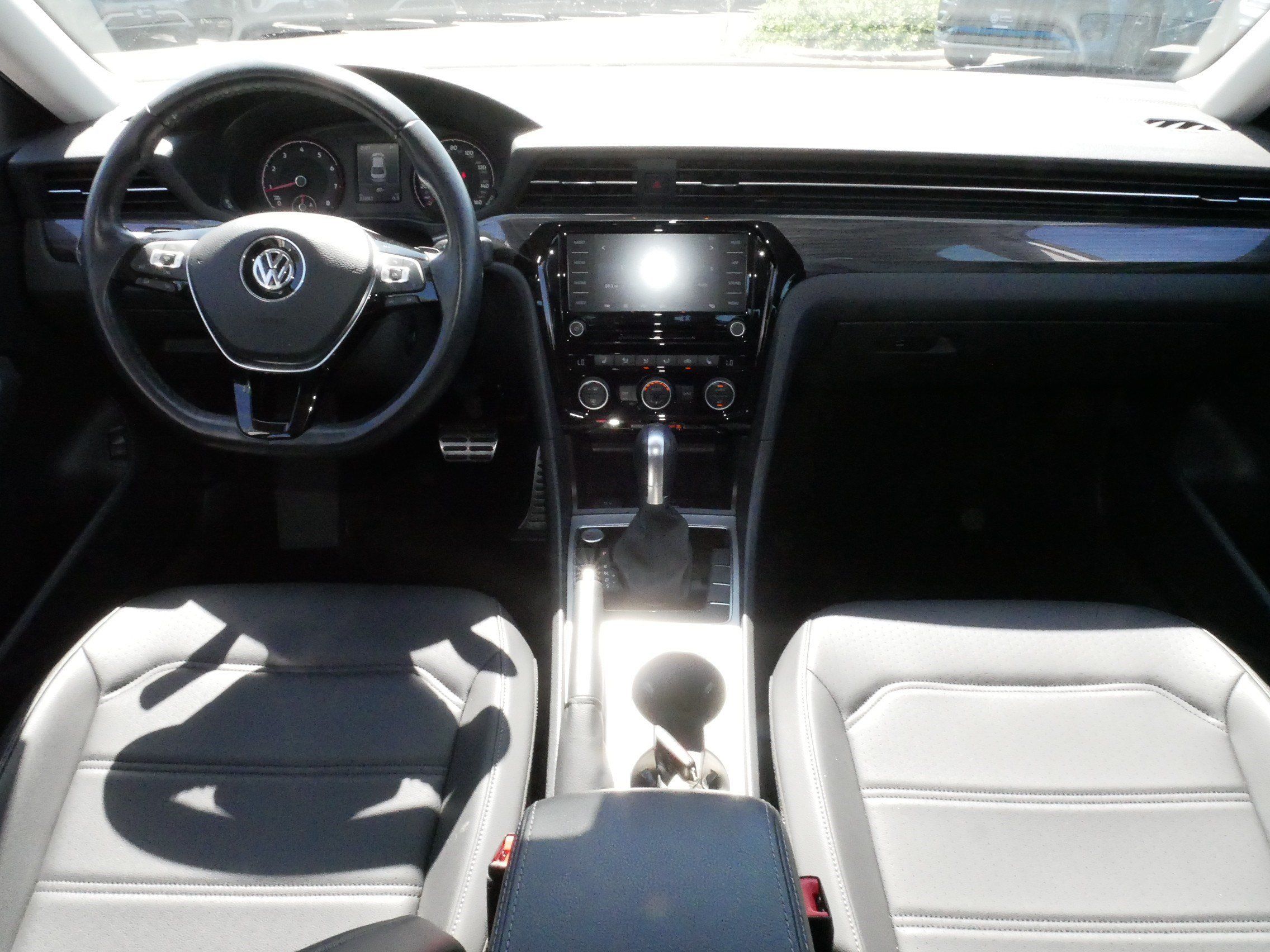 Certified 2020 Volkswagen Passat 2.0T R-Line FWD image 10