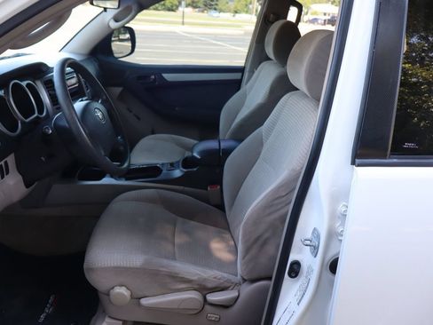Used 2005 Toyota 4Runner Sport AWD/4WD image 19