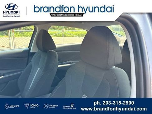 Used 2023 Hyundai Elantra SE FWD image 22