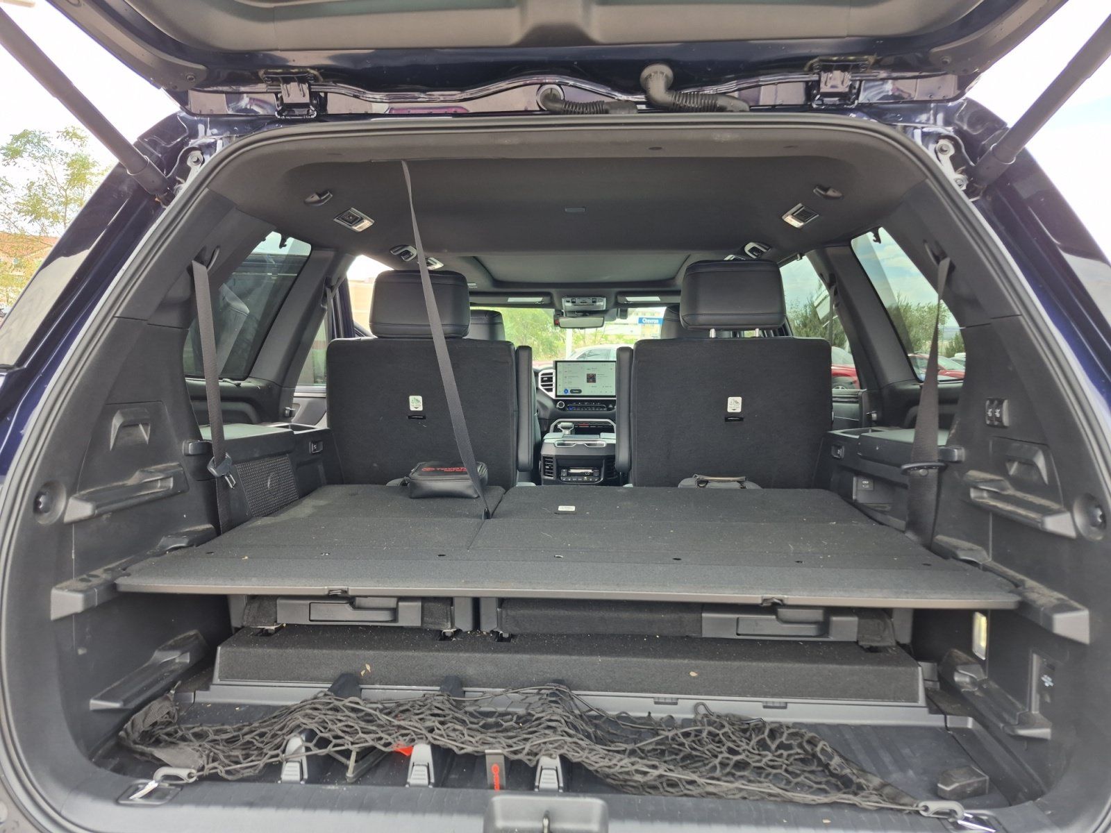 Used 2025 Toyota Sequoia Platinum AWD/4WD image 22