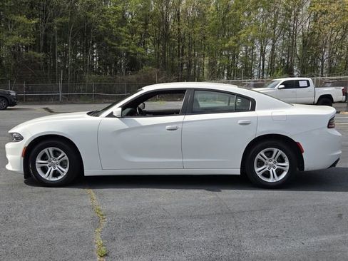 Used 2021 Dodge Charger SXT w/ Leather Interior Group RWD image 2
