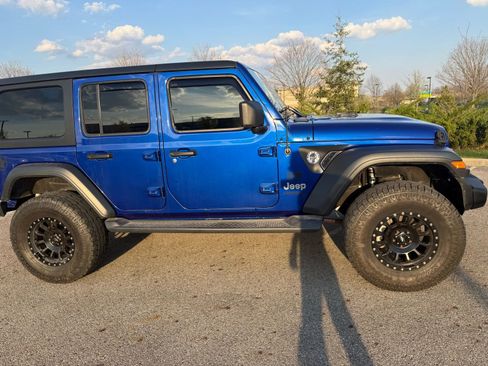 Used 2020 Jeep Wrangler Unlimited Sport image 4