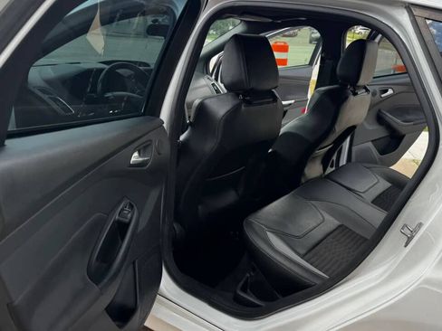Used 2018 Ford Focus ST w/ Equipment Group 401A FWD image 20