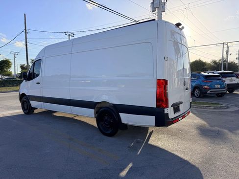 Used 2020 Mercedes-Benz Sprinter 2500 image 5