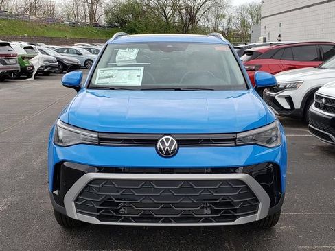 New 2026 Volkswagen Taos SE AWD/4WD image 5