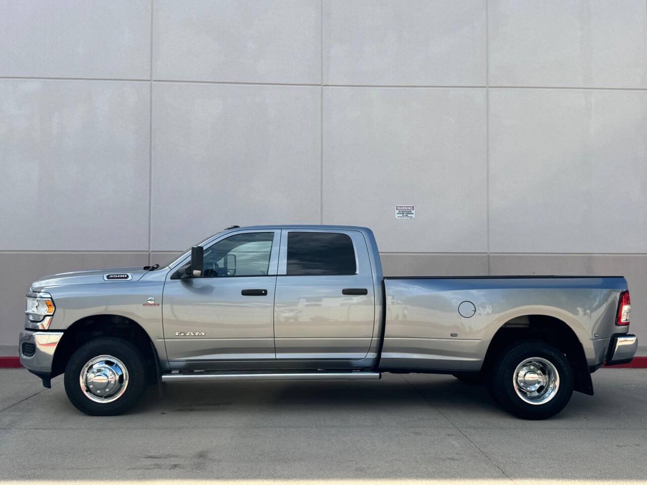 Used 2022 RAM 3500 Tradesman AWD/4WD image 4
