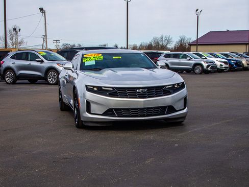 Used 2019 Chevrolet Camaro LT w/ Technology Package image 10