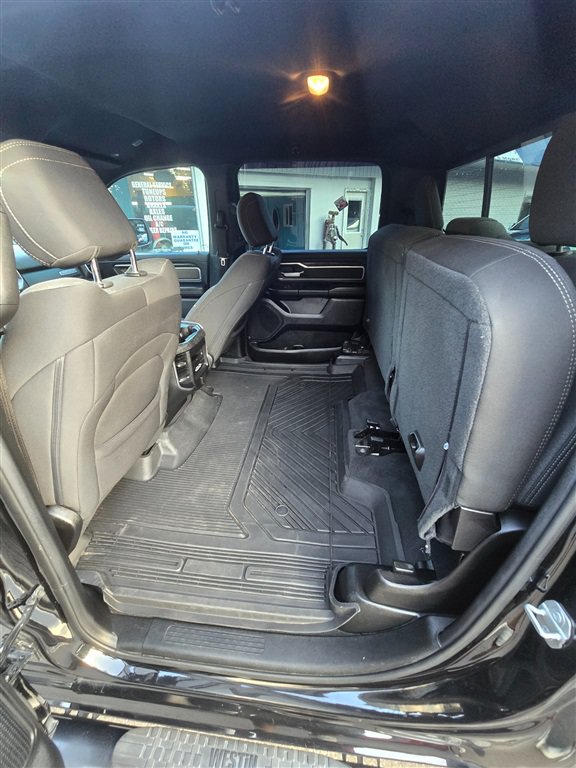 Used 2019 RAM 1500 Big Horn AWD/4WD image 12