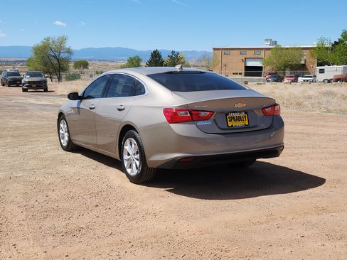 Used 2023 Chevrolet Malibu LT FWD image 3