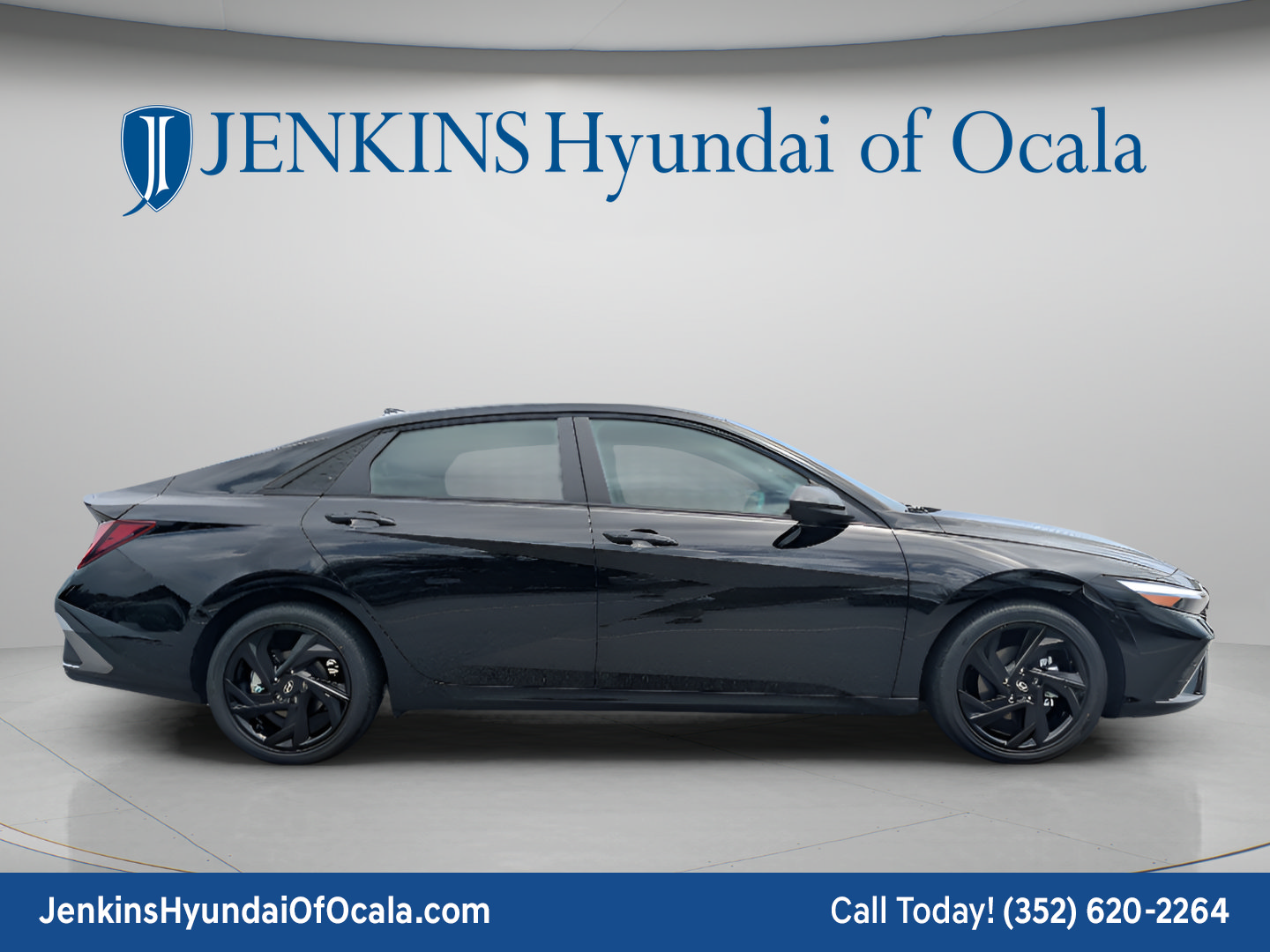New 2026 Hyundai Elantra SEL Sport FWD image 2