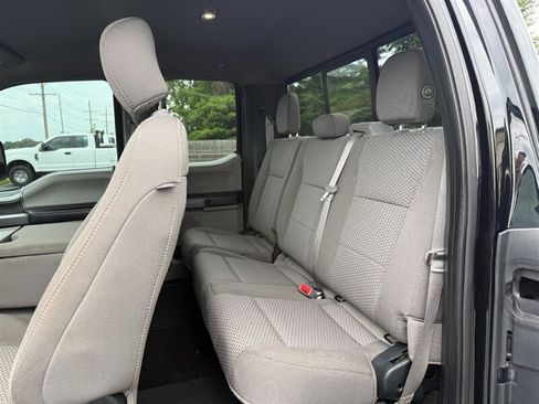 Used 2018 Ford F150 XLT w/ Equipment Group 302A Luxury AWD/4WD image 11