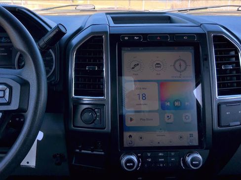 Used 2017 Ford F350 XLT w/ XLT Value Package image 9